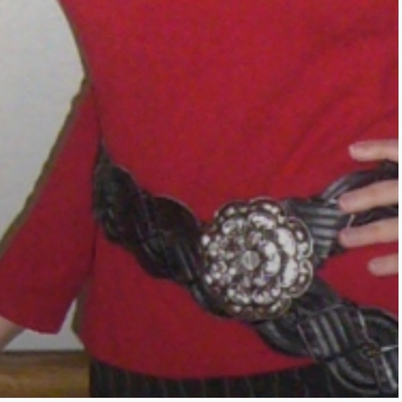 Vintage Accessories - VINTAGE STATEMENT LEATHER WOMENS BELT, ,With STERLING  SILVER ORNATE BUCKLE